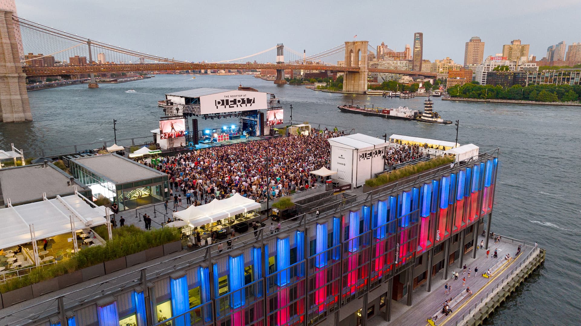 The Rooftop at Pier 17